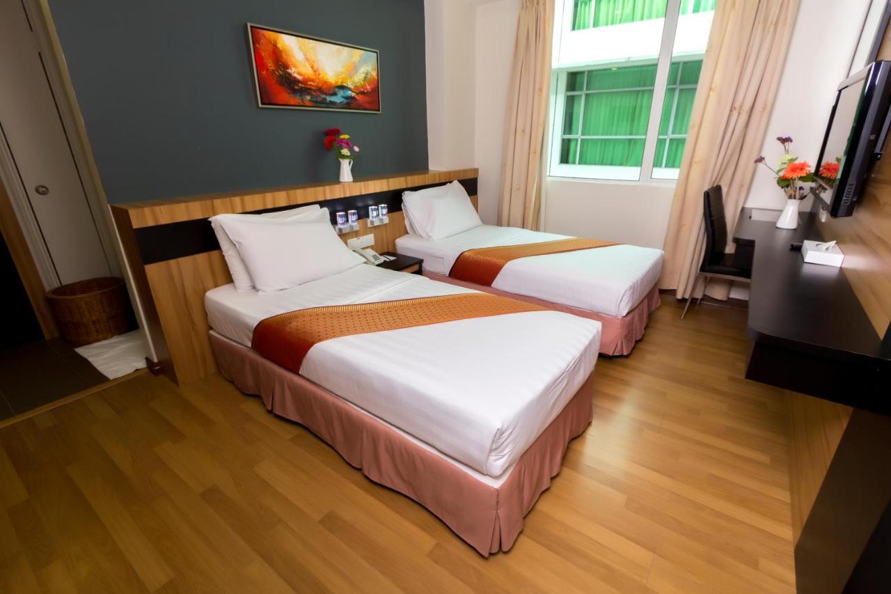 Mariner Hotel Labuan Exterior photo
