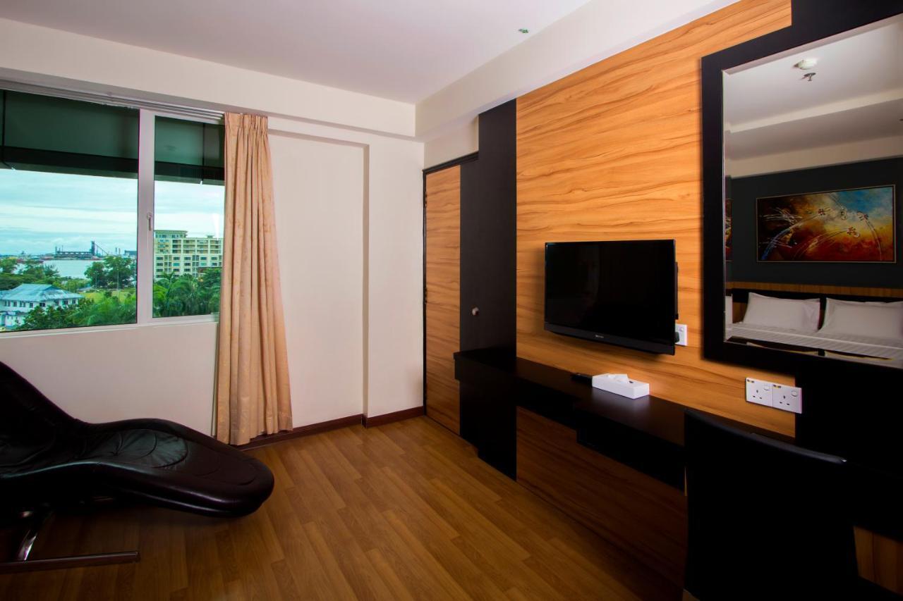 Mariner Hotel Labuan Exterior photo