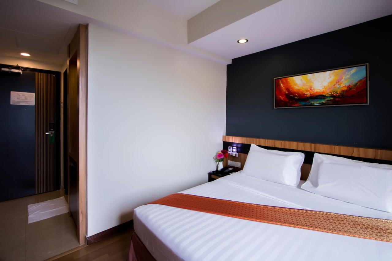 Mariner Hotel Labuan Exterior photo